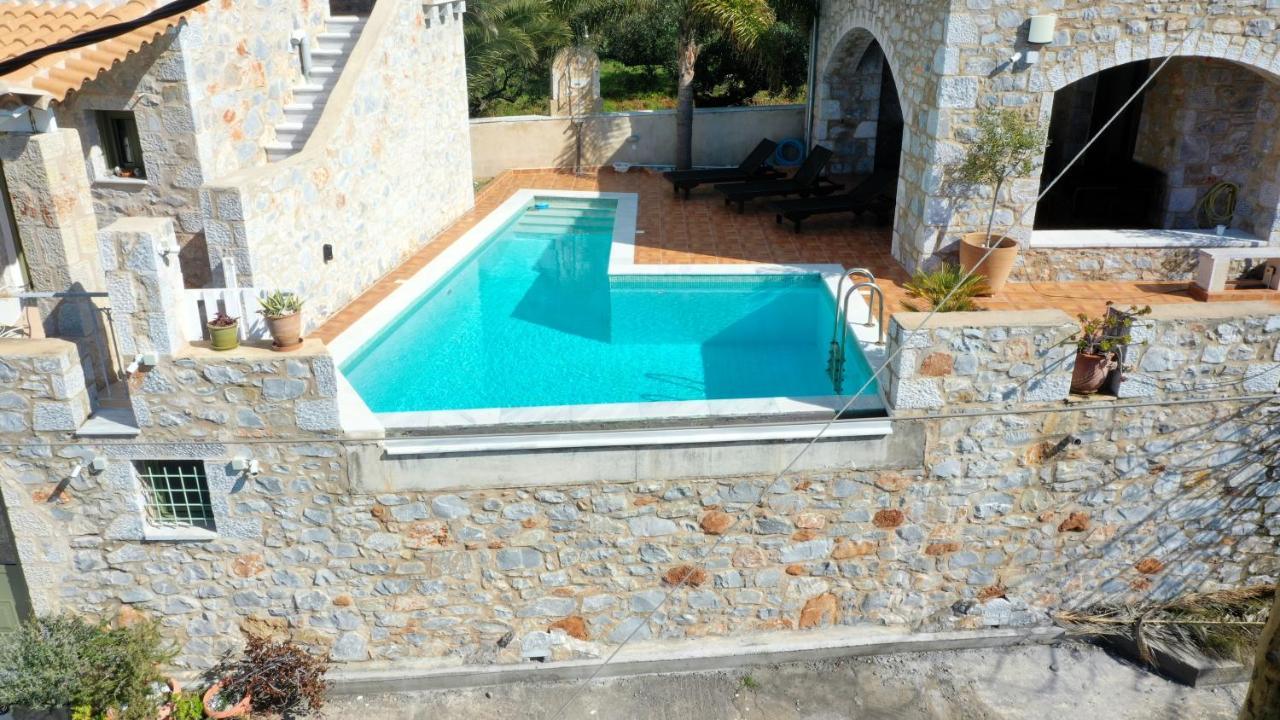 Mani Stone Towers Hotel Kotronion  Exterior photo